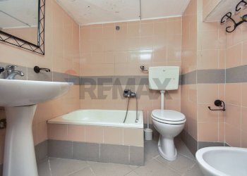 Bagno - Trilocale via Marco Polo
 
21, Riposto - foto 23