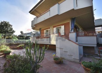 Casa all\'aperto - Trilocale via Marco Polo
 
21, Riposto - foto 31