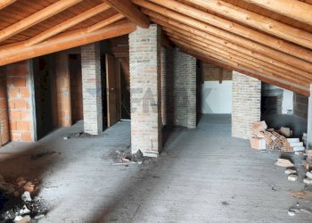 Stanza vuota - Attico Generale Salvatore Pennisi
 
12, Sant'Alfio - foto 10