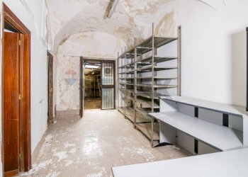 Dispensa di stoccaggio - Office Via Etnea
 
590, Catania - photo 12