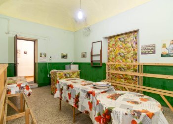 Sala da pranzo - Casa indipendente Via Lapide Nuova
 
48, Calatabiano - foto 8