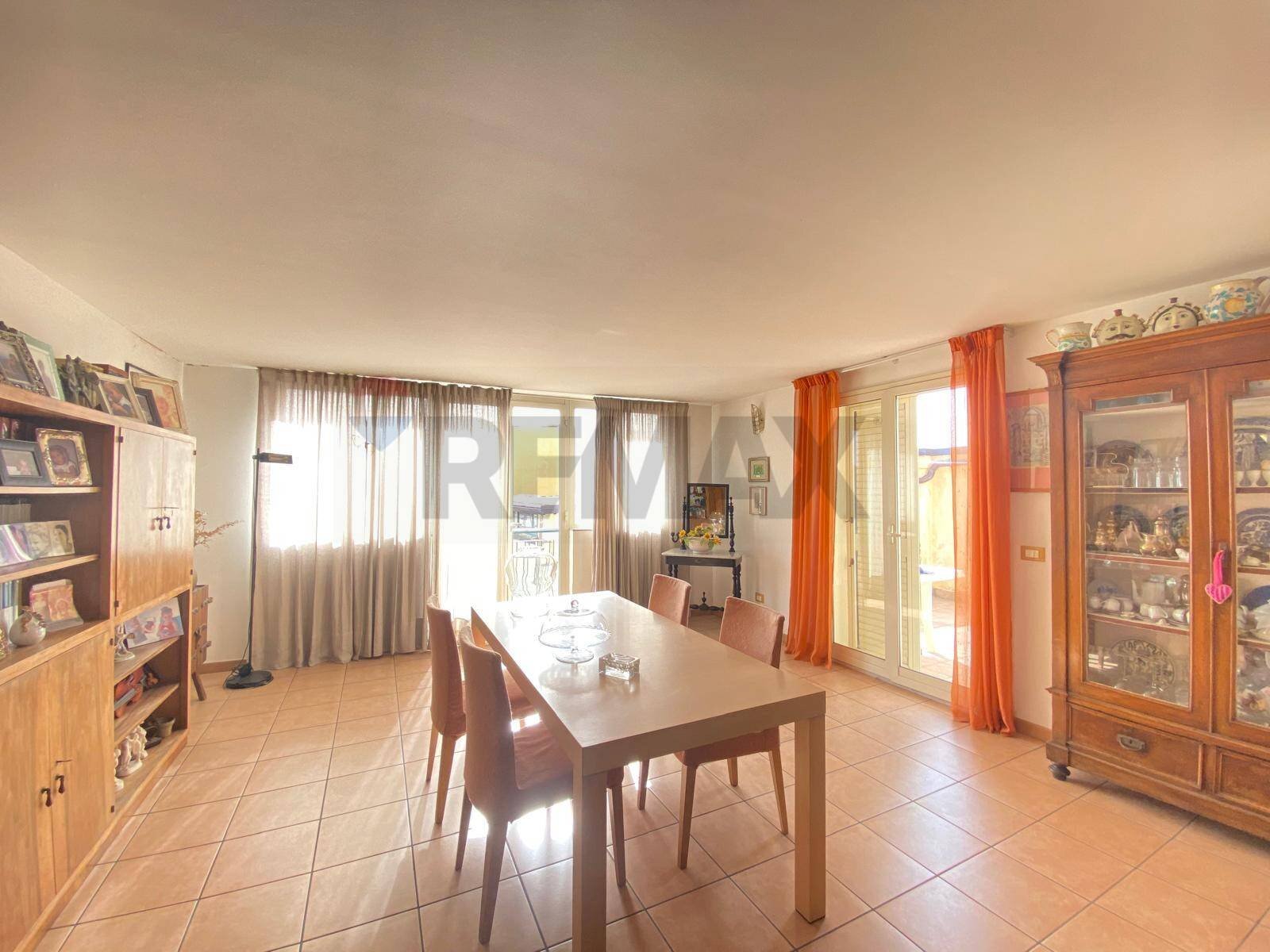 Sala da pranzo - Attico Via Vezzosi, Catania - foto 1