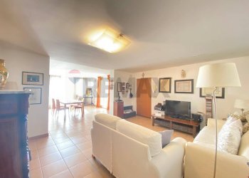 Sala da pranzo - Attico Via Vezzosi, Catania - foto 3