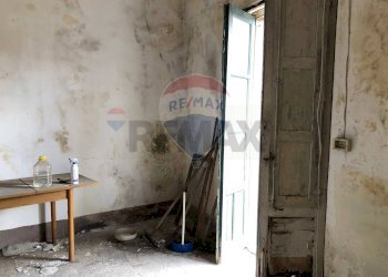 Stanza vuota - Rustico Via Sciara
 
46, Tremestieri Etneo - foto 4