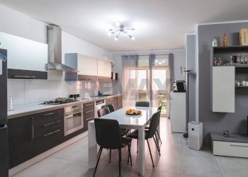 Cucina - Quadrilocale Viale Papa Giovanni XXIII
 
38, Camporotondo Etneo - foto 3