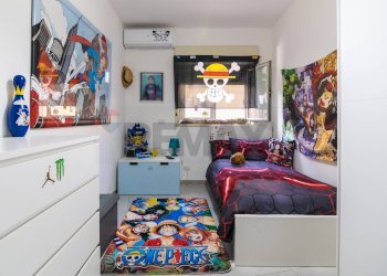 Camera / camera da letto - Quadrilocale Viale Papa Giovanni XXIII
 
38, Camporotondo Etneo - foto 11