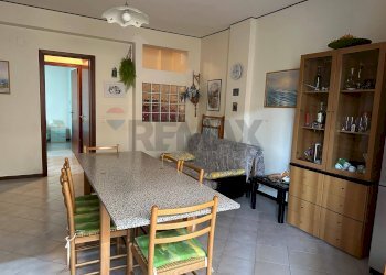 Sala da pranzo - Bilocale Via Enrico Toti
 
1/C, Acireale - foto 2