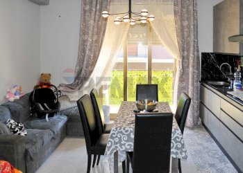 Sala da pranzo - Trilocale via alessandro volta
 
25, Gravina di Catania - foto 33