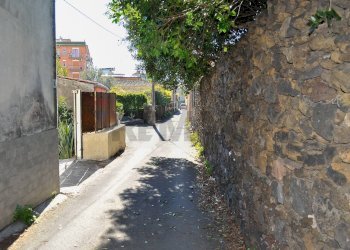 Casa all\'aperto - Trilocale via alessandro volta
 
25, Gravina di Catania - foto 40