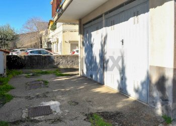 Casa all\'aperto - Trilocale via alessandro volta
 
25, Gravina di Catania - foto 43