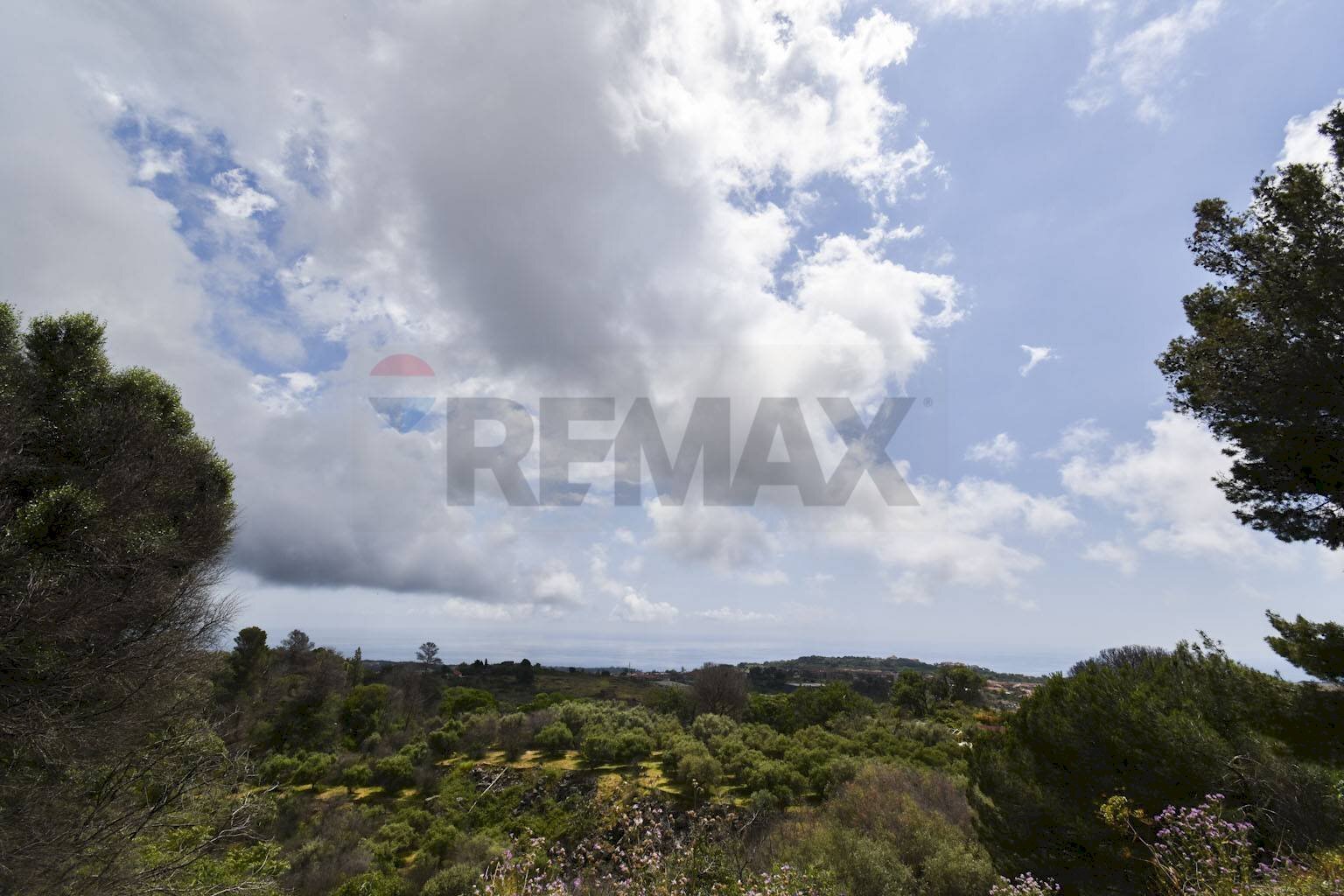 Vista delle montagne - Three-room apartment Via Caramme
43, Valverde - photo 2
