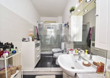 Bagno - Three-room apartment Via Caramme
 
43, Valverde - photo 13