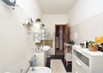 Bagno - Three-room apartment Via Caramme
 
43, Valverde - photo 15