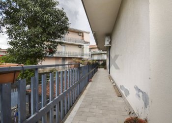 Balcone - Three-room apartment Via Caramme
 
43, Valverde - photo 31