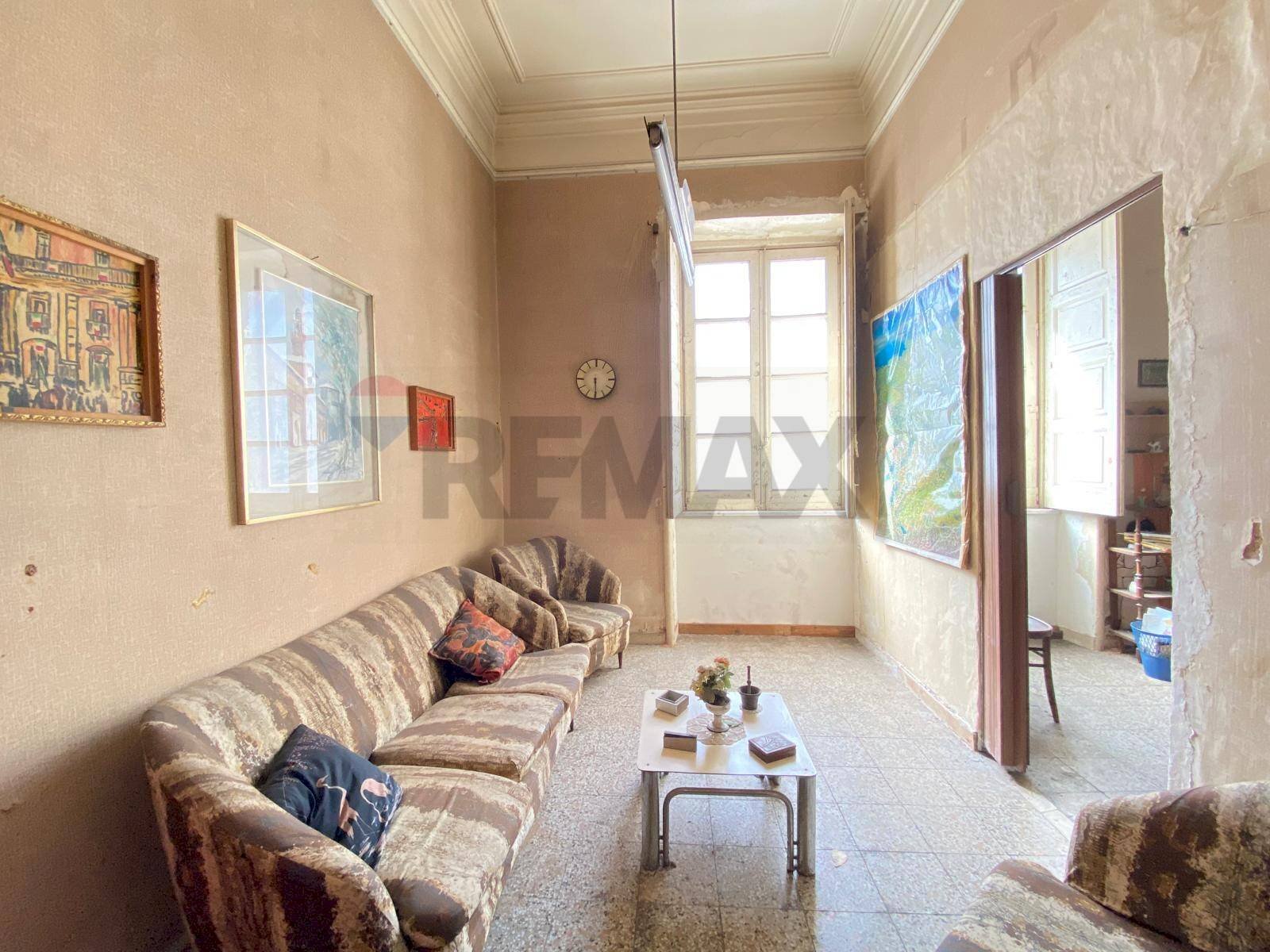 Soggiorno - Trilocale Via Regina Bianca
 
192, Catania - foto 2