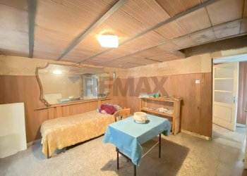 Sala da pranzo - Trilocale Via Regina Bianca
 
192, Catania - foto 14