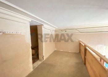 Stanza vuota - Trilocale Via Regina Bianca
 
192, Catania - foto 23