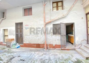Casa all\'aperto - Trilocale Via Regina Bianca
 
192, Catania - foto 32