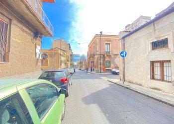 Edificio all\'aperto - Trilocale Via Regina Bianca
 
192, Catania - foto 38