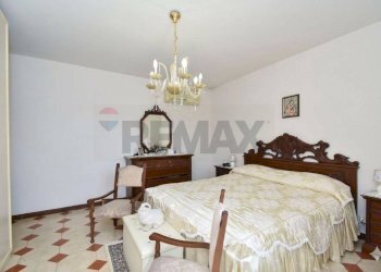 Camera / camera da letto - Quadrilocale Via Antonio Oliva
 
19, Aci Catena - foto 2