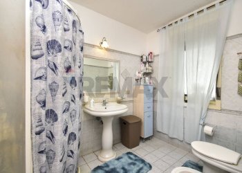 Bagno - Quadrilocale Via Antonio Oliva
 
19, Aci Catena - foto 16