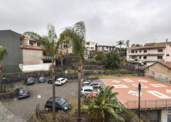 Vista villa comunale e parcheggio - Quadrilocale Via Antonio Oliva
 
19, Aci Catena - foto 23