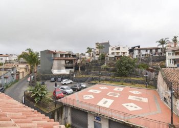 Vista villa comunale e parcheggio - Quadrilocale Via Antonio Oliva
 
19, Aci Catena - foto 24