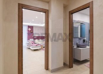 Hall / corridoio - Villa sciare spoto
 
36, Aci Sant'Antonio - foto 16