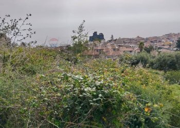Edificio all\'aperto - Terreno agricolo Via Stazione
 
12, Aci Castello - foto 1
