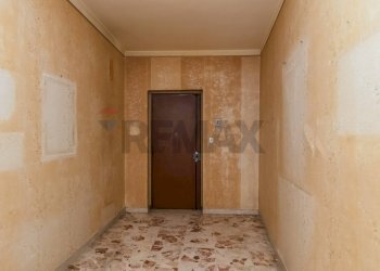 Hall / corridoio - Quadrilocale Via Alcide De Gasperi
 
241, Catania - foto 11