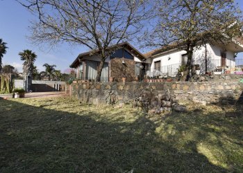 Casa all\'aperto - Villa Via Valverde
 
25, Aci Bonaccorsi - foto 6