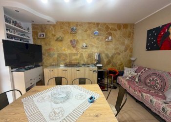 Sala da pranzo - Bilocale Via Parroco Roccella
 
7, Belpasso - foto 3