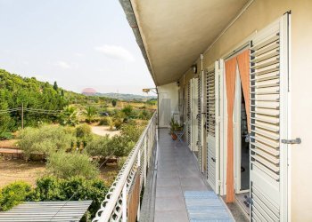 Balcone - Villa Contrada San Giovanni
 
snc, Leonforte - foto 15