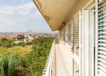 Balcone - Villa Contrada San Giovanni
 
snc, Leonforte - foto 18