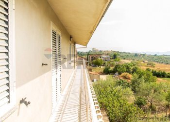 Balcone - Villa Contrada San Giovanni
 
snc, Leonforte - foto 21