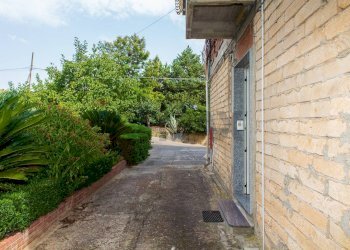 Giardino - Villa Contrada San Giovanni
 
snc, Leonforte - foto 32