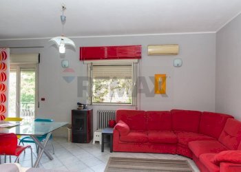 Sala da pranzo - Villa Contrada San Giovanni
 
snc, Leonforte - foto 45