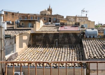 Edificio all\'aperto - Semi-detached house Via D'Antona
 
15, Caltagirone - photo 21