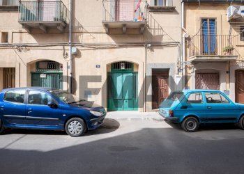 Edificio all\'aperto - Semi-detached house Via D'Antona
 
15, Caltagirone - photo 33