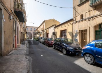 Edificio all\'aperto - Semi-detached house Via D'Antona
 
15, Caltagirone - photo 37