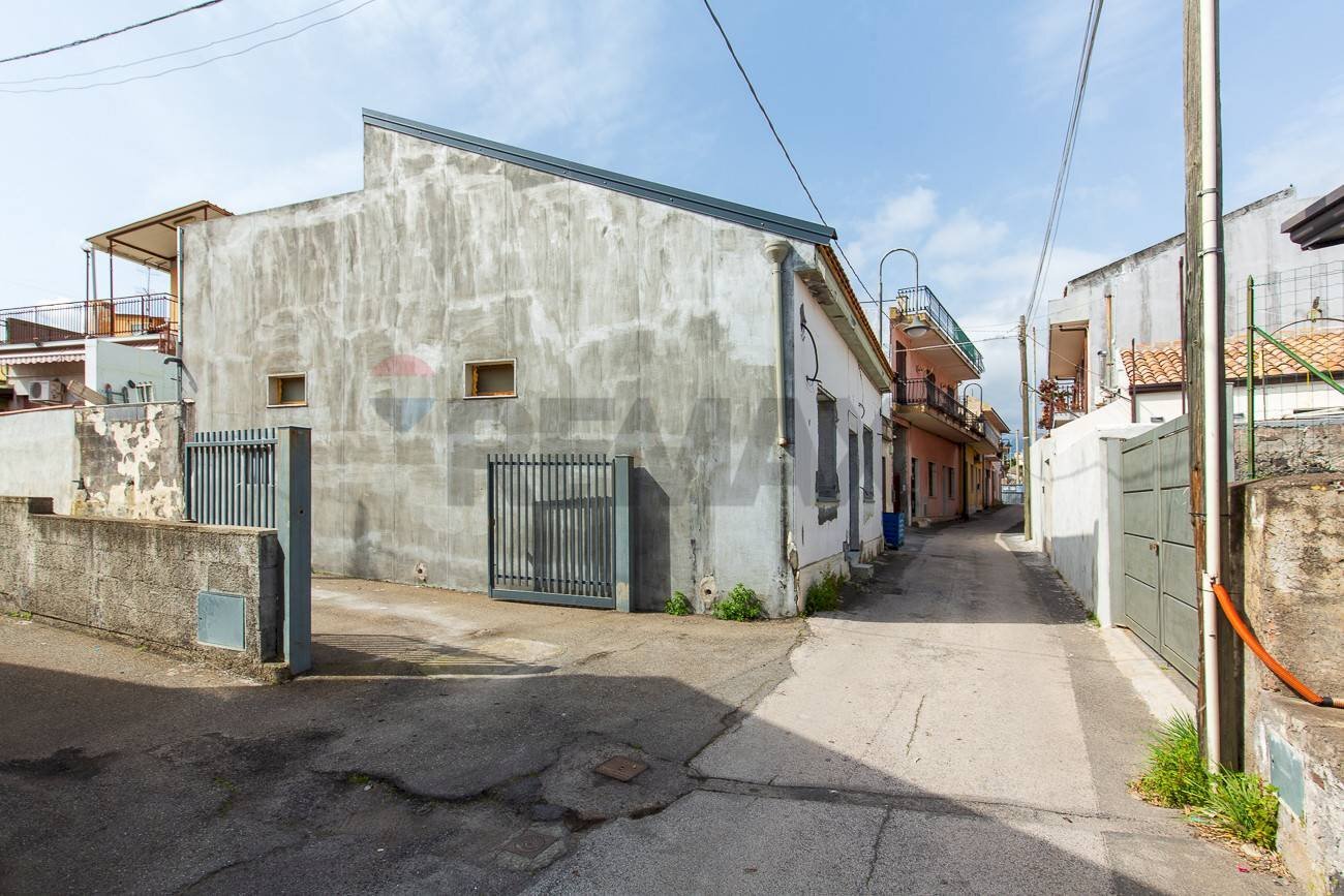 Casa all\'aperto - Rustico STRADA PROVINCIALE PER RIPOSTO
 
122, Acireale - foto 1