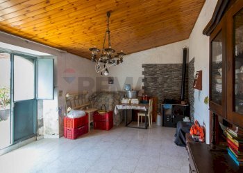 Soggiorno - Rustico STRADA PROVINCIALE PER RIPOSTO
 
122, Acireale - foto 25