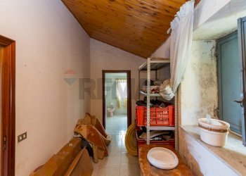 Hall / corridoio - Rustico STRADA PROVINCIALE PER RIPOSTO
 
122, Acireale - foto 27