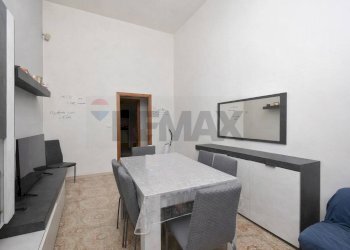 Sala da pranzo - Casa indipendente Via Etnea
132, Gravina di Catania - foto 13