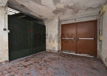 Stanza vuota - Casa indipendente Via Etnea
 
132, Gravina di Catania - foto 31