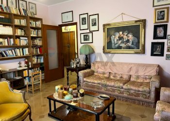 Soggiorno - Appartamento Via Serao Matilde
 
5, Belpasso - foto 2