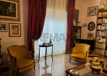 Soggiorno - Appartamento Via Serao Matilde
 
5, Belpasso - foto 4