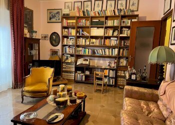 Soggiorno - Appartamento Via Serao Matilde
 
5, Belpasso - foto 5