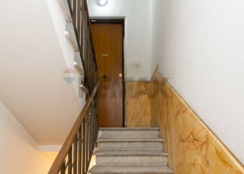 Scale - Trilocale Piazza San Domenico
 
16, Catania - foto 8