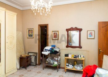 Hall / corridoio - Trilocale Piazza San Domenico
 
16, Catania - foto 11